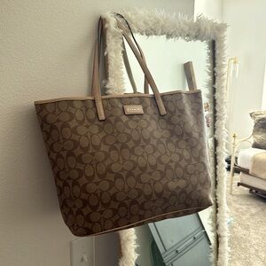 Large Coach tote
